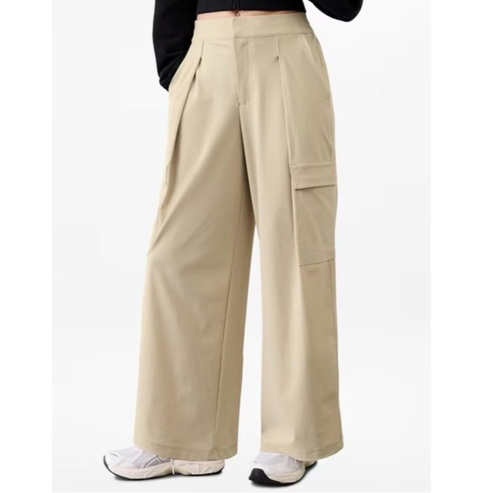 Athleta Pinnacle Pinnacle Wide Leg Cargo trousers NWT black